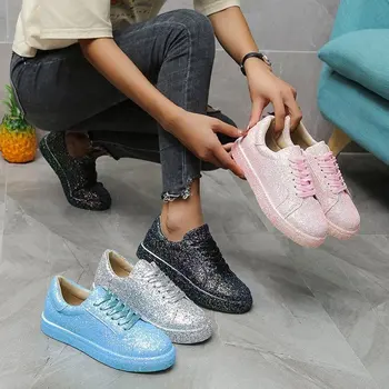 2022 Kadın Lace Up Sneakers Glitter Sonbahar Düz Vulkanize Bayanlar Bling Casual Kadın Moda Platformu Moda düz ayakkabı