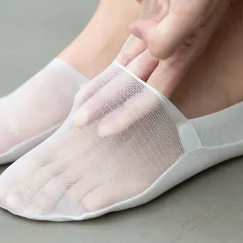 Yaz Erkek Çorap kaymaz Silikon Görünmez Ayak Bileği Çorap Naylon İnce Rahat Nefes Erkekler Erkek Beyaz Siyah Kısa Çorap Terlik
