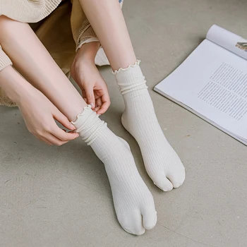 Yüksek Kaliteli Penye Pamuk Bölünmüş Ayak Çorap Unisex Basit Rahat İki Parmaklı Çorap Japon Harajuku Erkek kadın Tabi Çorap