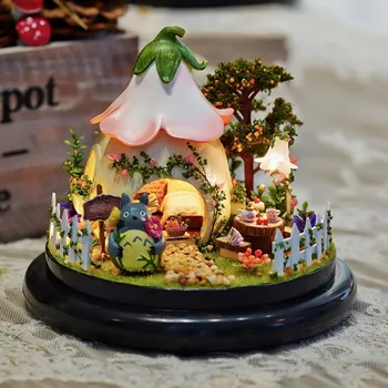 DIY Totoro Küçük El Yapımı Mini Bebek Evi Ahşap Minyatür Montaj Dollhouse cam küre dekorasyon Kiti Yeşil Bahçe Dollhouse