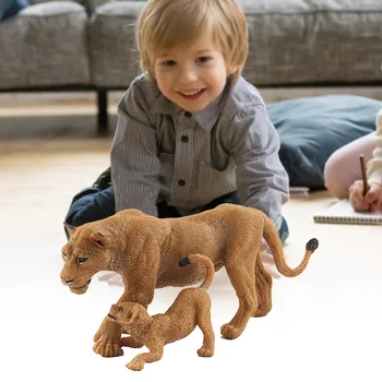 Gerçekçi Aslan Figürü Aile Aslan Eylem oyuncak figürler İle Kral Aslan Lionesses Yavrularını Oyuncaklar Toplayıcı Dekorasyon Hayvan Modeli