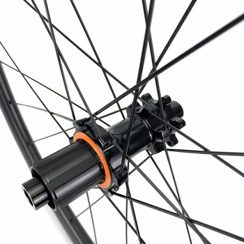Karbon tekerlekler disk fren 700c Yol Bisikleti Tekerlek UCI Sertifikası Karbon Jant Merkezi Kilit Veya 6-blot Bock Yol Bisiklet