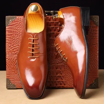 Yeni Moda Artı Boyutu Erkekler Oxford PU deri ayakkabı erkek İş Elbise Ayakkabı İngiliz Rüzgar Büyük Boy Düğün Ayakkabı Erkekler 2020