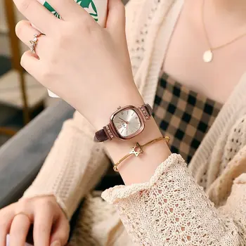 Şık rahat yüksek kaliteli bayan kare Gül altın arama deri kayış quartz saat Öğrenci kız dijital Minimalist vintage saat